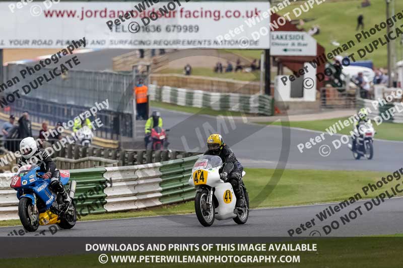 Vintage motorcycle club;eventdigitalimages;mallory park;mallory park trackday photographs;no limits trackdays;peter wileman photography;trackday digital images;trackday photos;vmcc festival 1000 bikes photographs